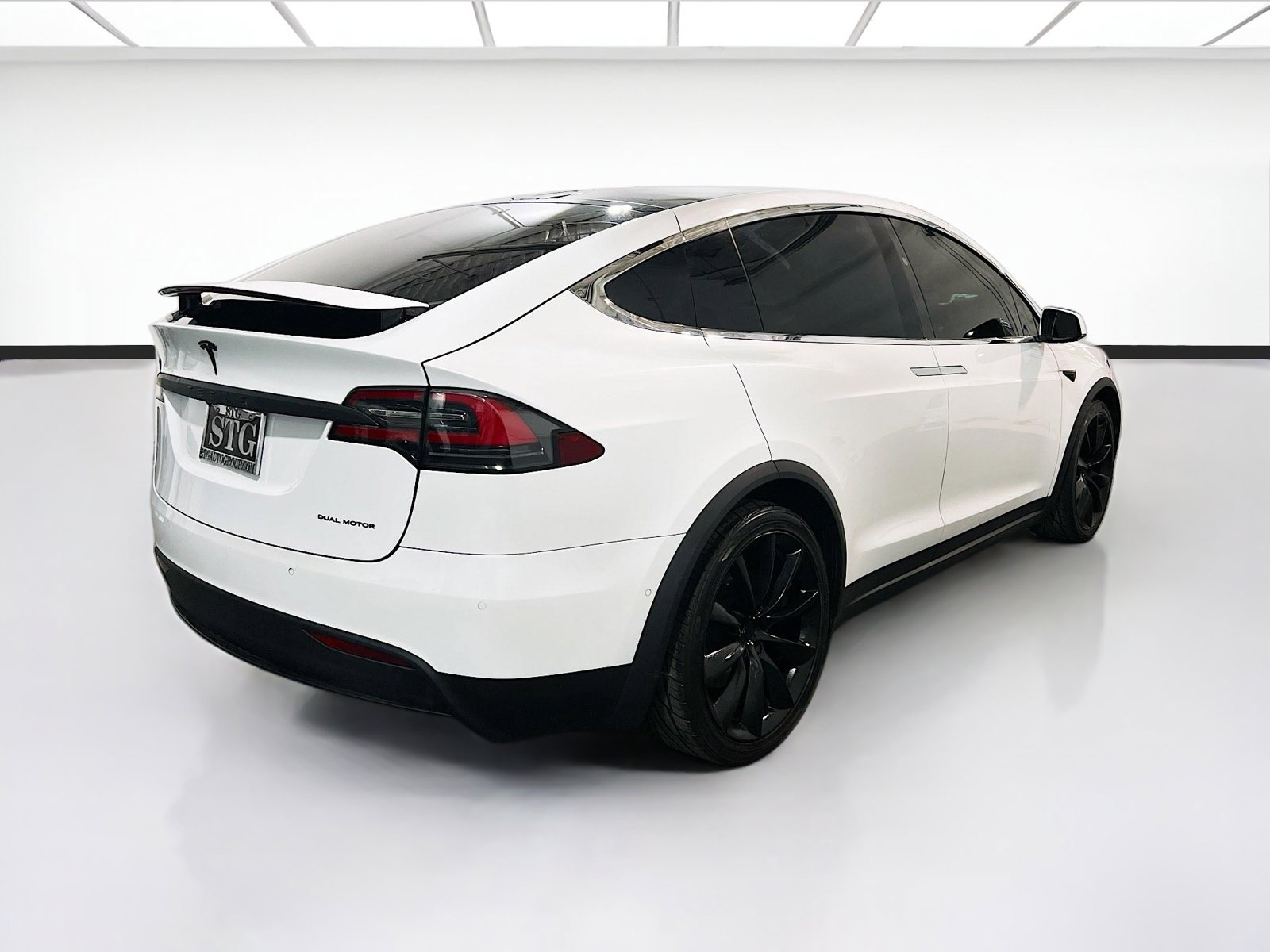 Used 2019 Tesla Model X Long Range AWD/4WD image 4