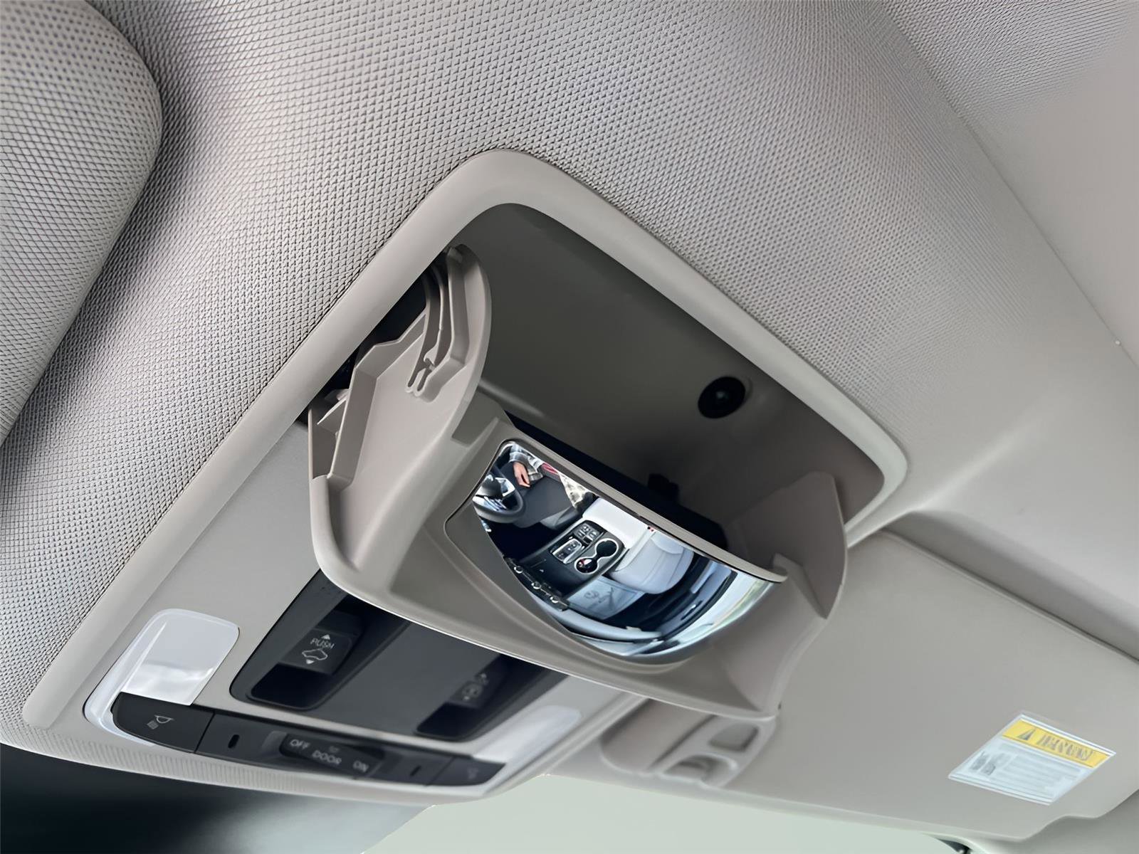 Used 2025 Honda Pilot Elite image 20