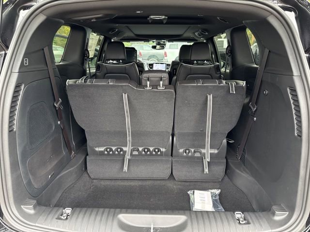 New 2026 Chrysler Pacifica Limited w/ Uconnect Theater Family Group image 23