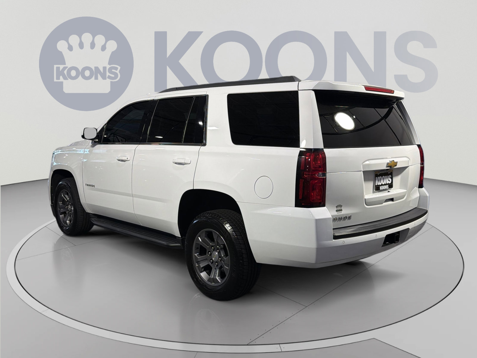 Used 2018 Chevrolet Tahoe LS AWD/4WD image 14