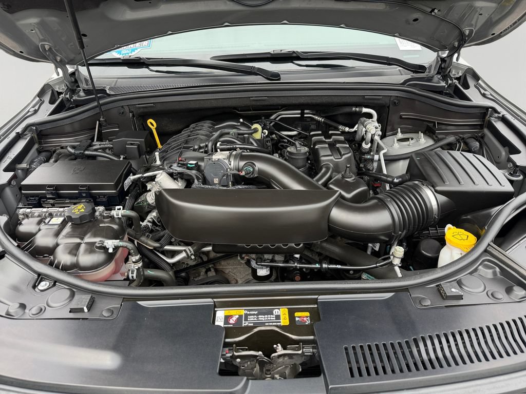 Used 2024 Dodge Durango GT AWD/4WD image 9