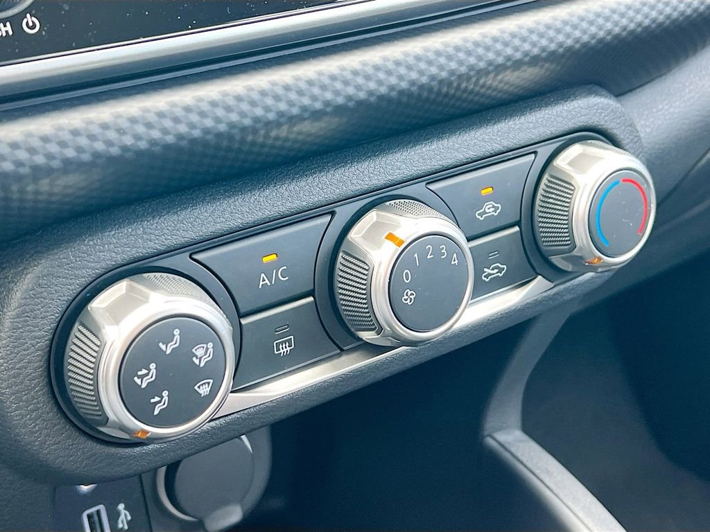 Used 2025 Nissan Kicks Play S FWD image 15