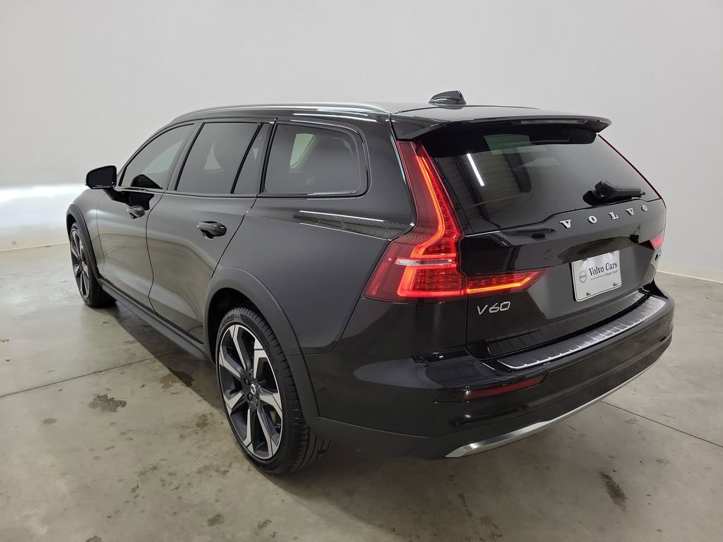 New 2026 Volvo V60 B5 Cross Country Plus w/ Protection Package Premier image 7