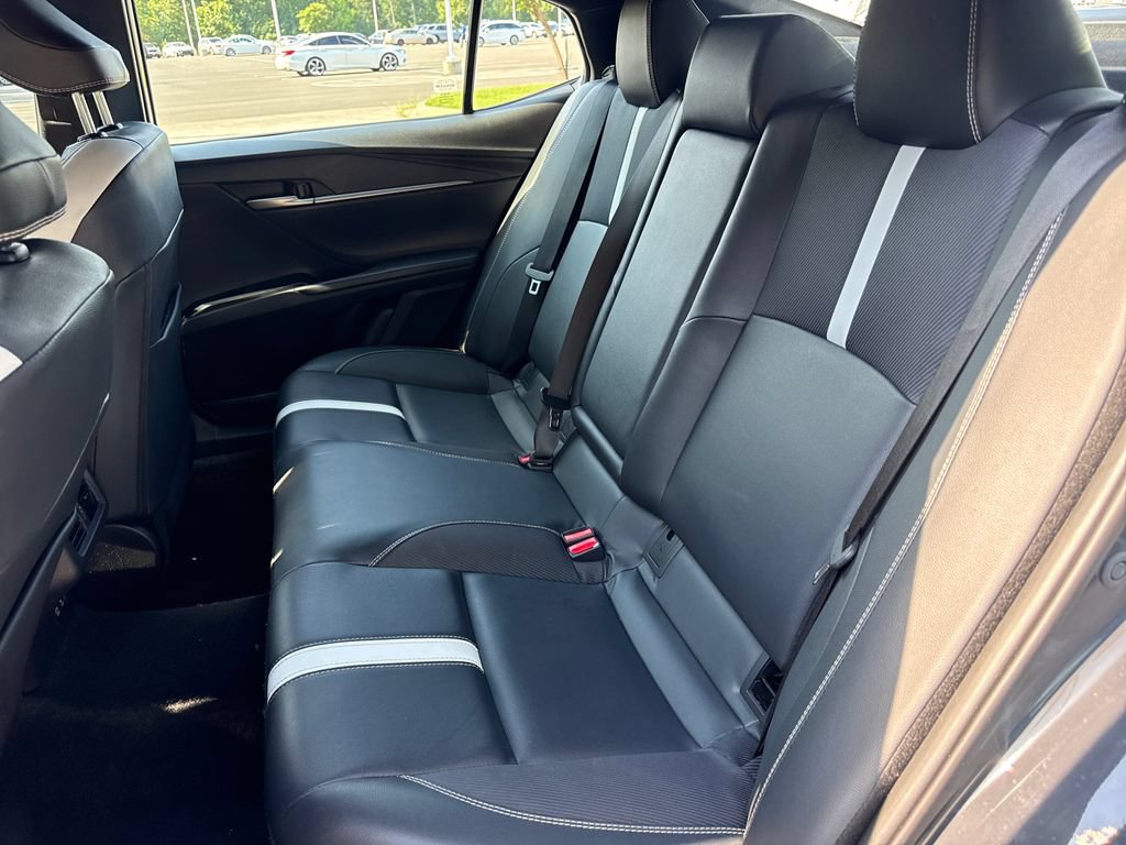 Used 2025 Toyota Camry SE FWD image 32
