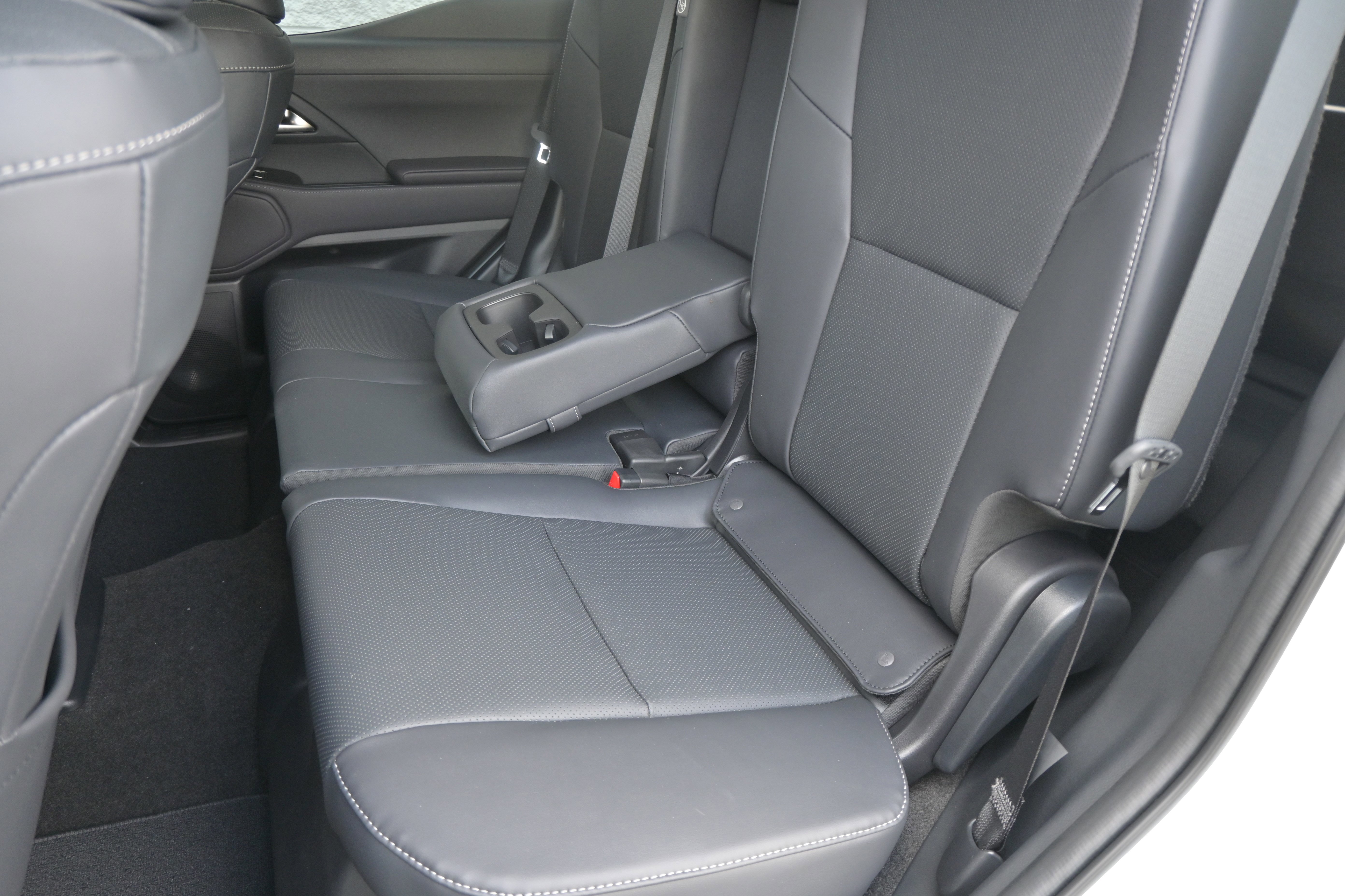 Used 2026 Lexus GX 550 GX 550 Premium w/ Cold Area Package image 31