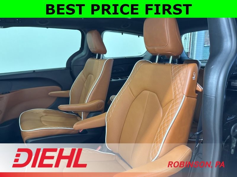 New 2026 Chrysler Pacifica Pinnacle image 23