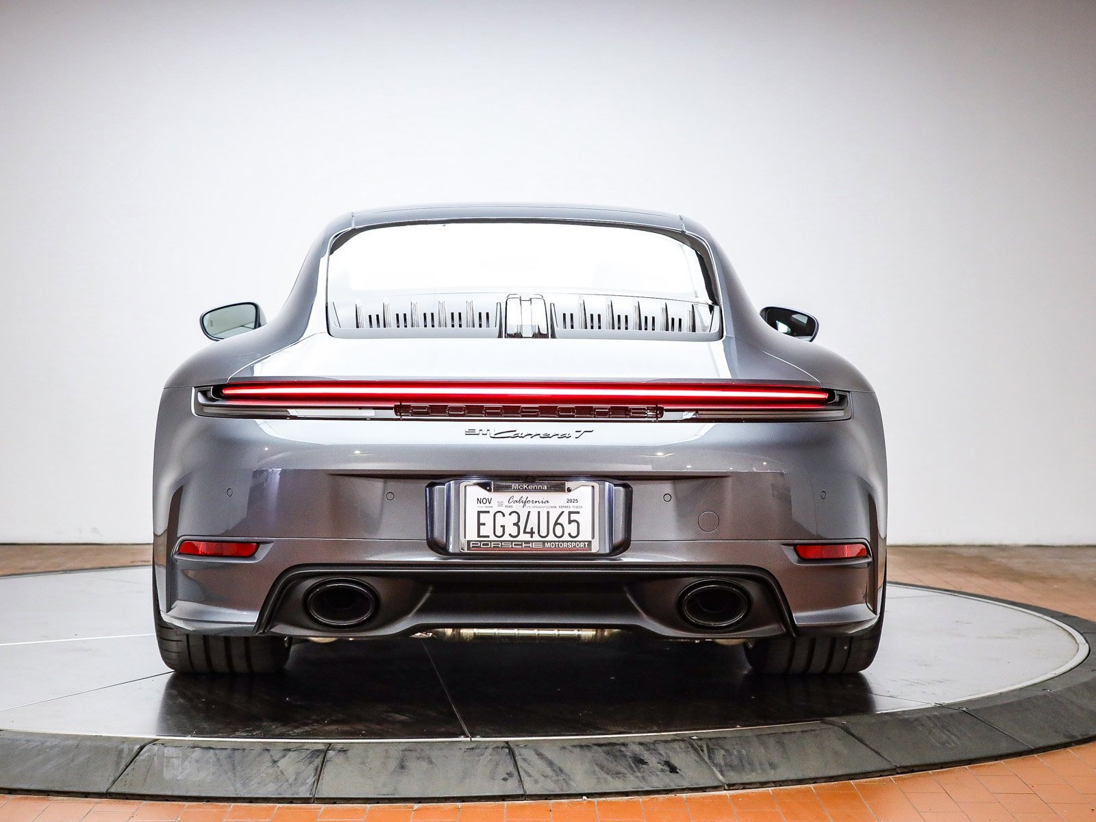 Used 2025 Porsche 911 Carrera T image 7