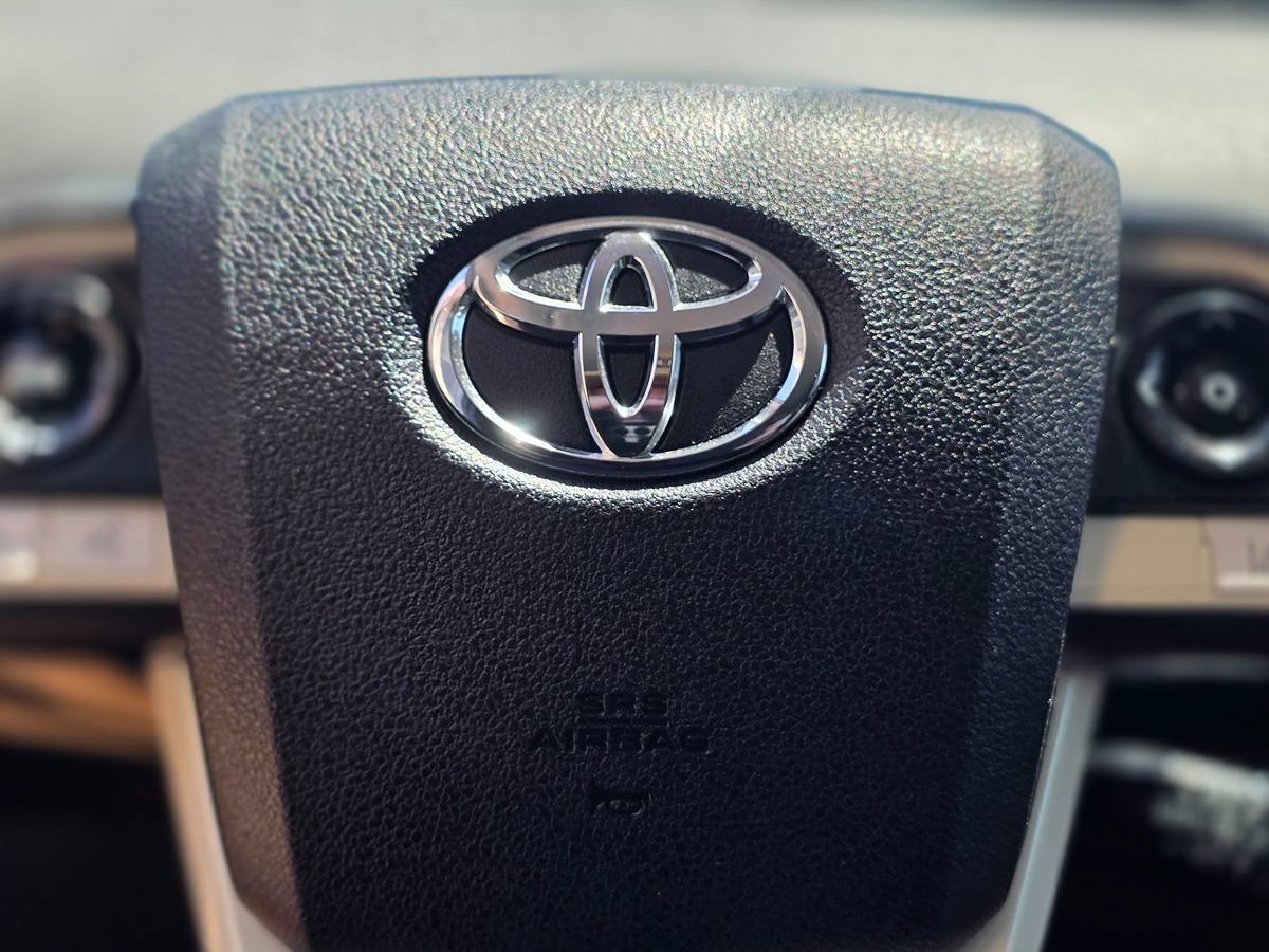 Used 2017 Toyota Prius One FWD image 29
