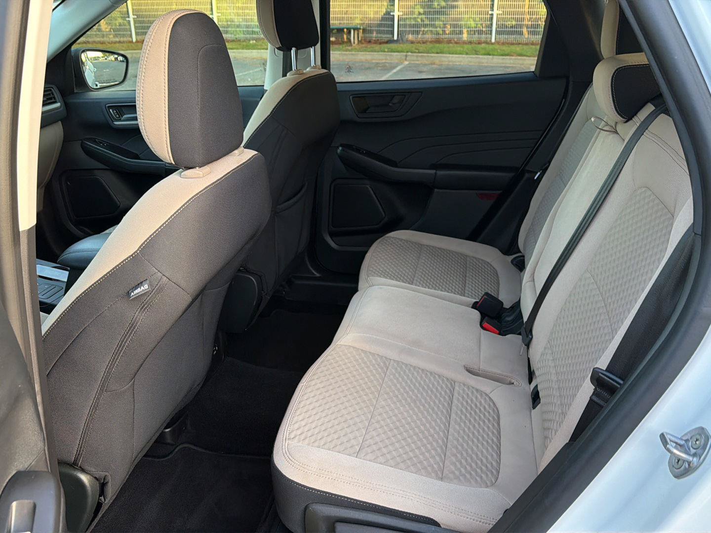 Used 2022 Ford Escape SE w/ SE Sport Appearance Package FWD image 11