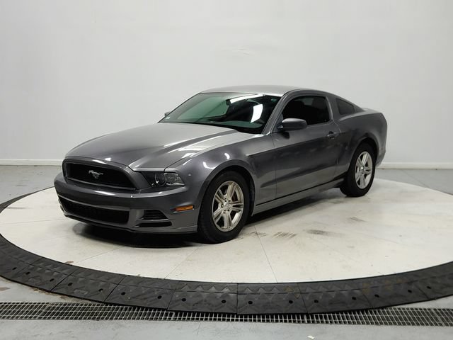 Used 2014 Ford Mustang Coupe RWD image 4