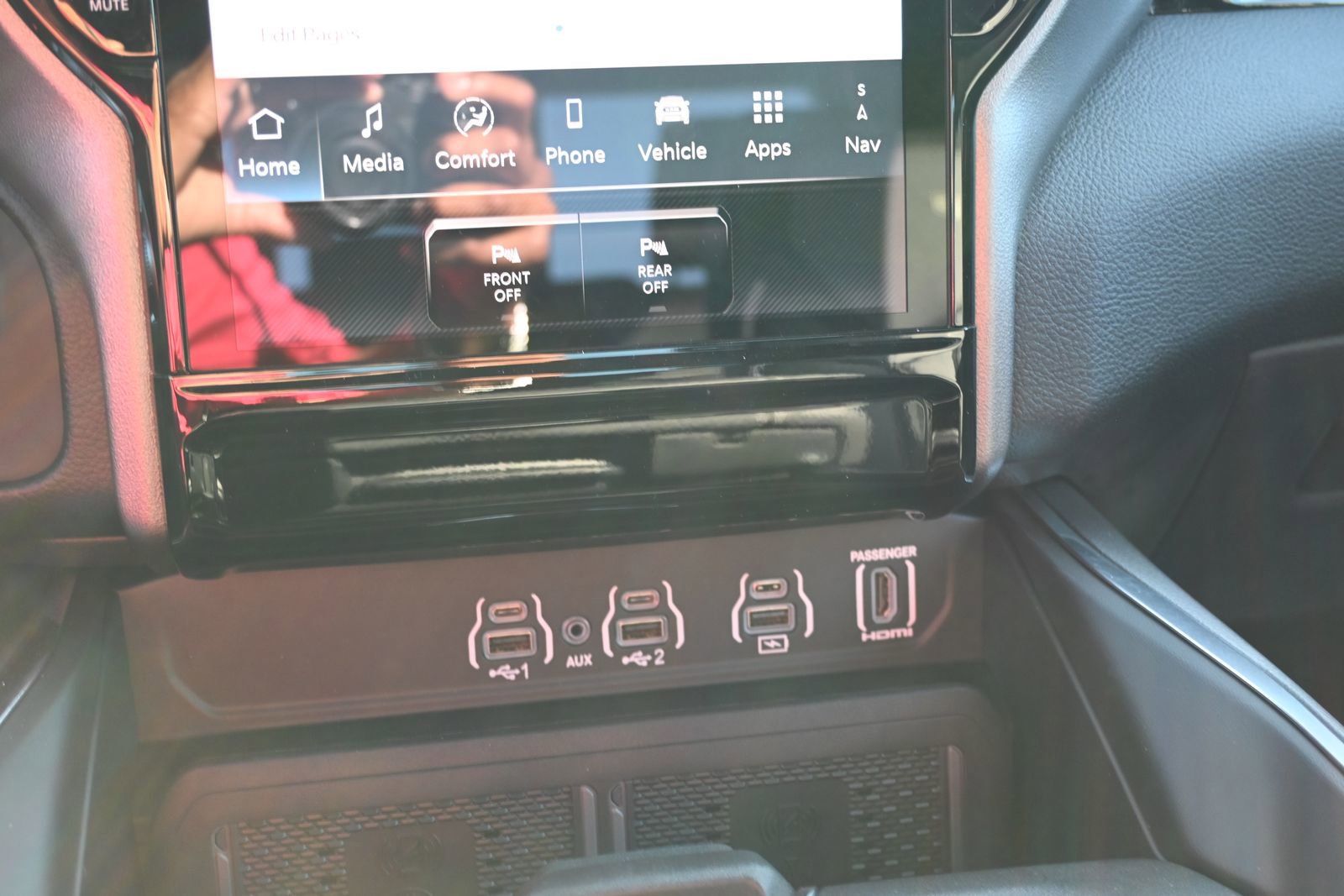 New 2026 RAM 1500 Laramie w/ Night Edition image 16