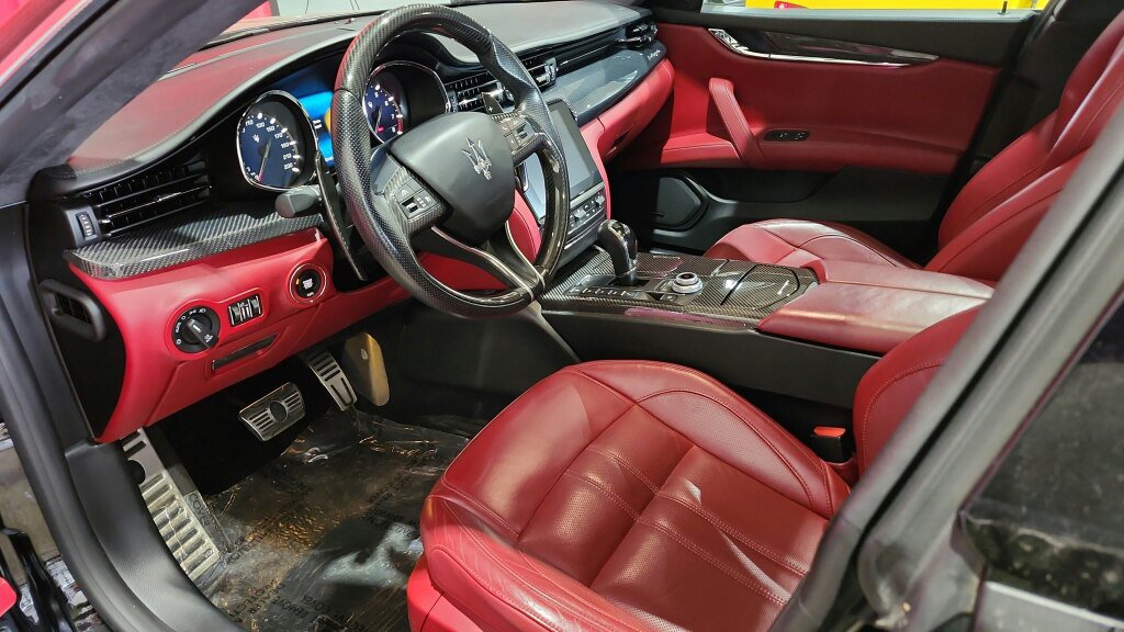 Used 2017 Maserati Quattroporte GTS GranSport RWD image 13
