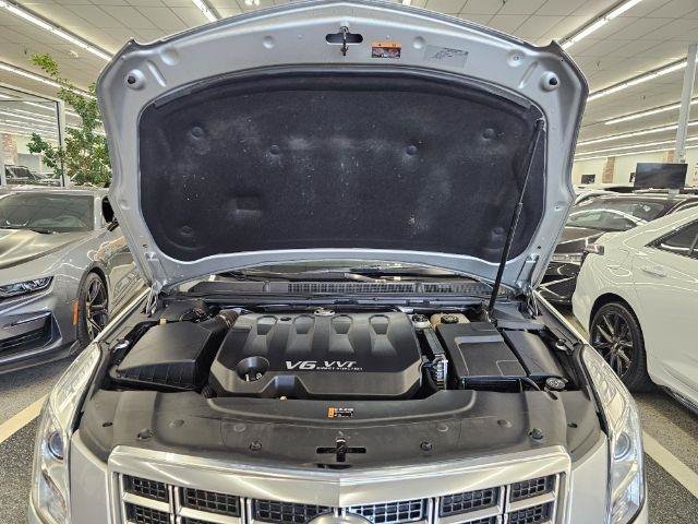 Used 2013 Cadillac XTS Luxury w/ Driver Awareness Package AWD/4WD image 38