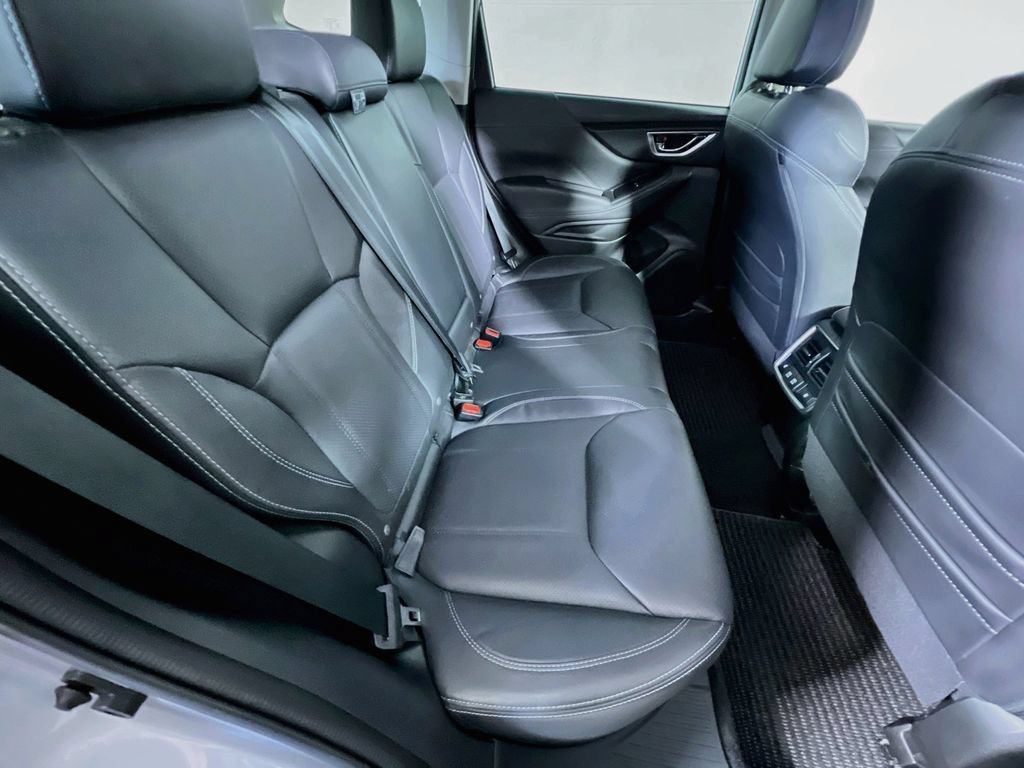 Used 2022 Subaru Forester Touring AWD/4WD image 26