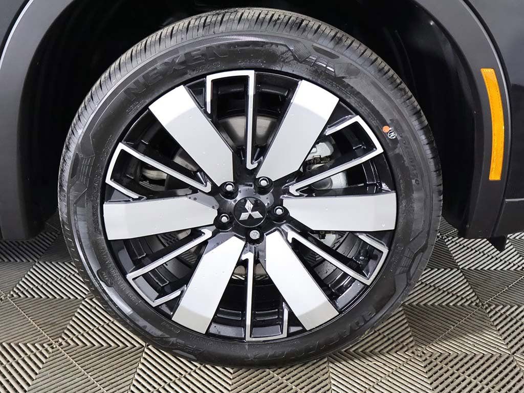 New 2025 Mitsubishi Outlander SE AWD/4WD image 25