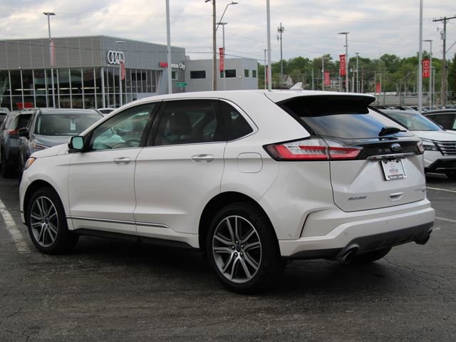 Used 2019 Ford Edge Titanium w/ Equipment Group 301A FWD image 3
