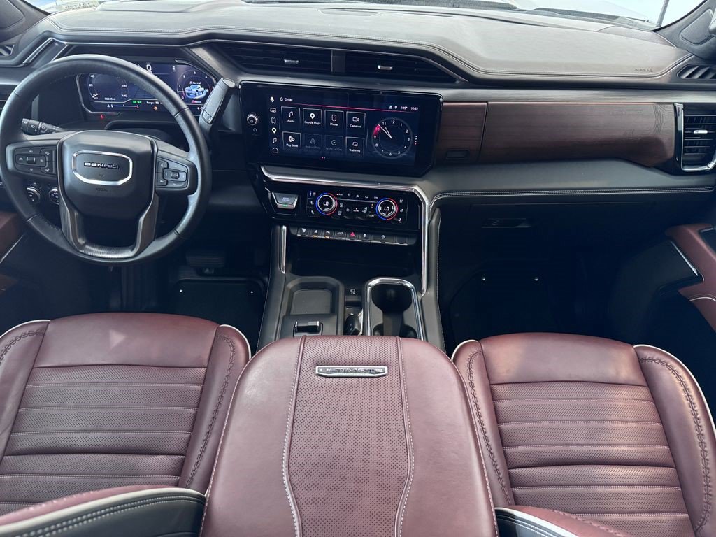 Certified 2025 GMC Sierra 3500 Denali Ultimate AWD/4WD image 17