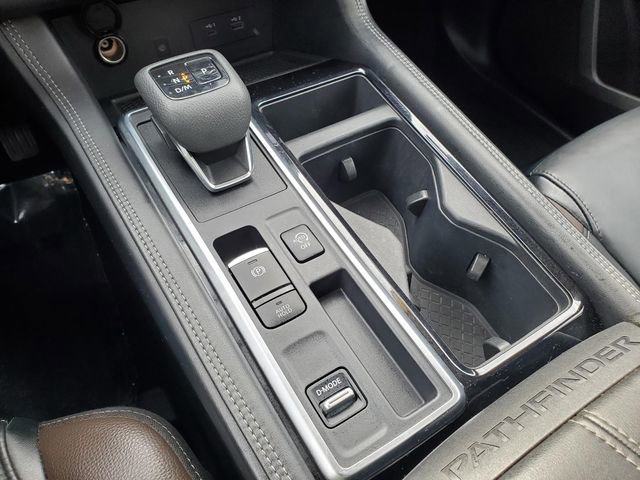 Used 2023 Nissan Pathfinder Platinum image 22