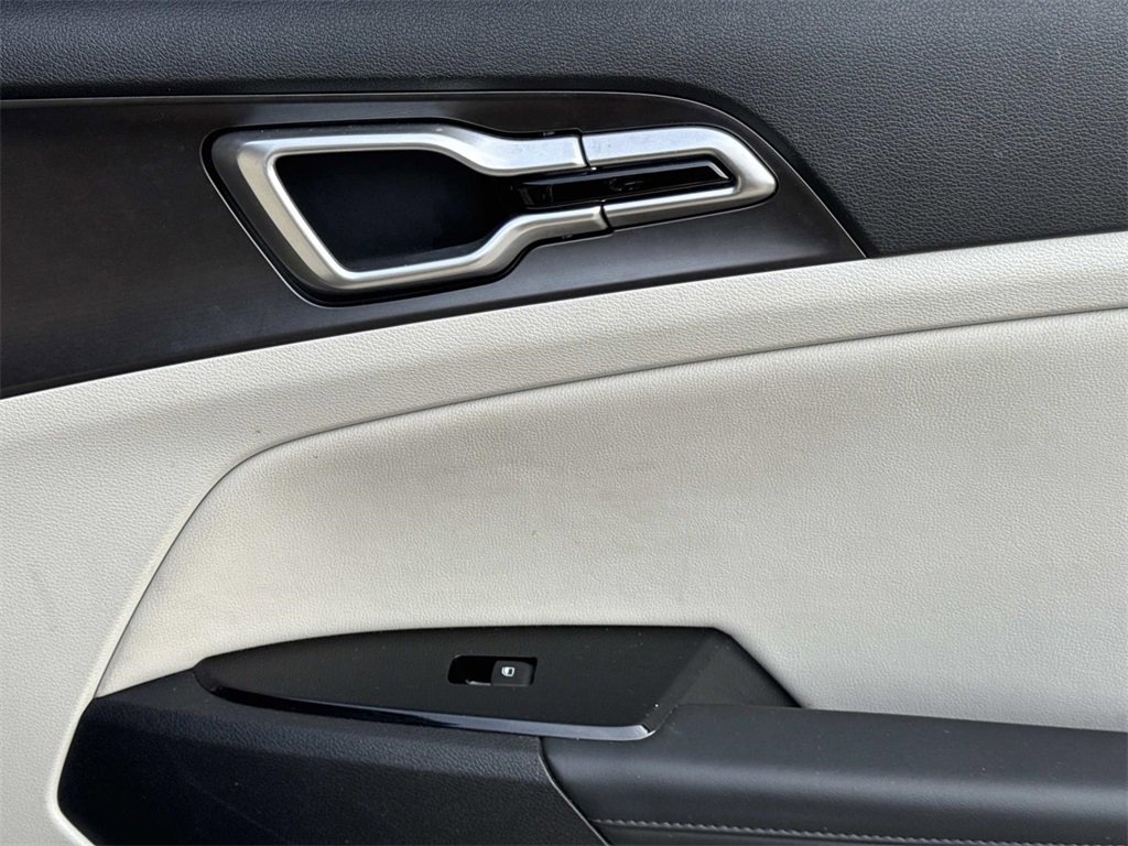 Certified 2024 Kia Sportage EX image 22