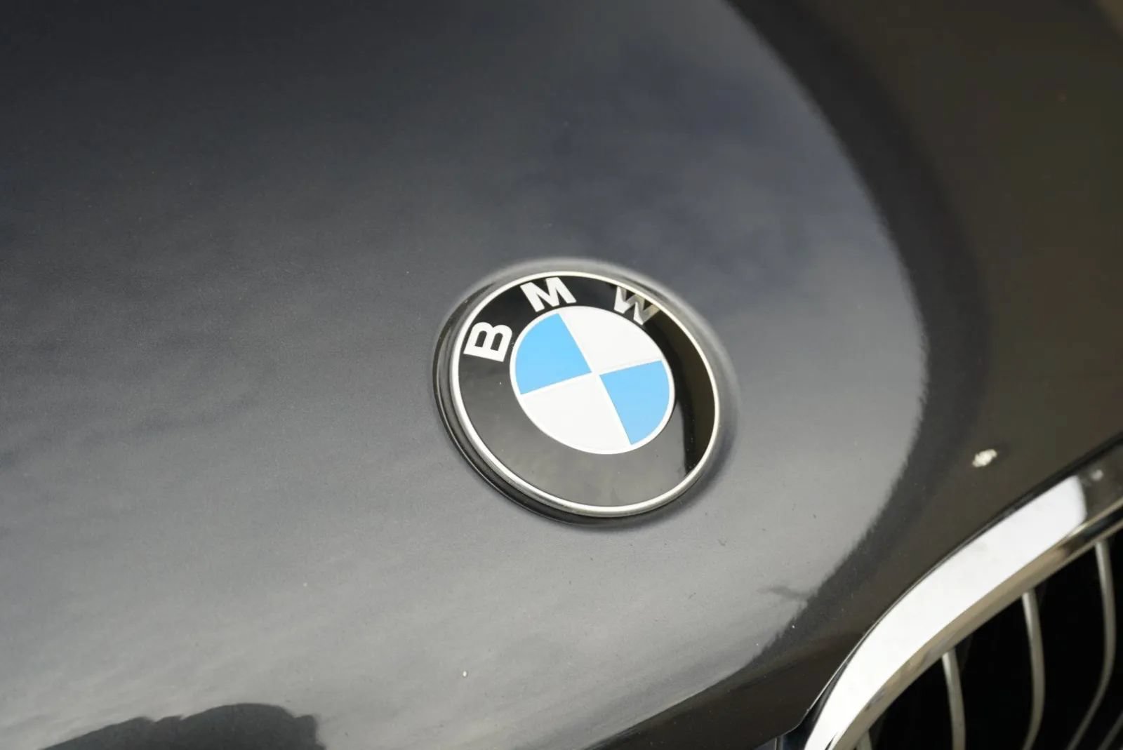 Used 2017 BMW 740i xDrive AWD/4WD image 10