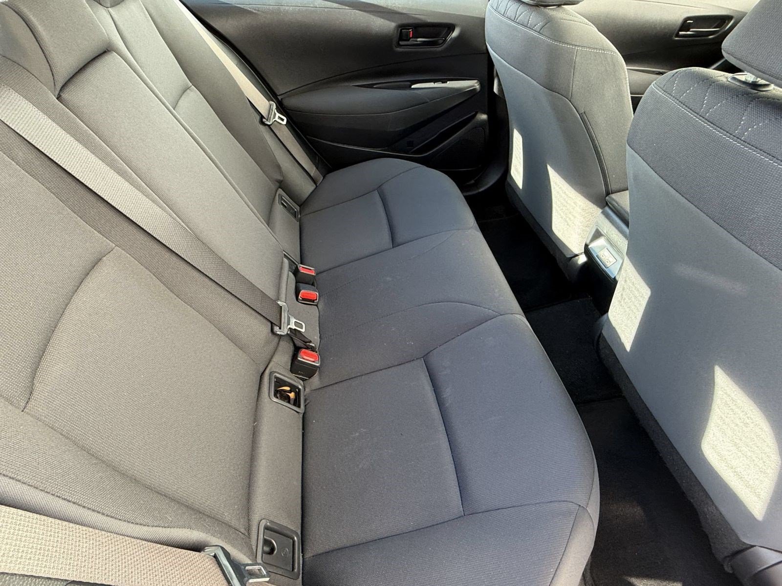 Used 2023 Toyota Corolla LE FWD image 33