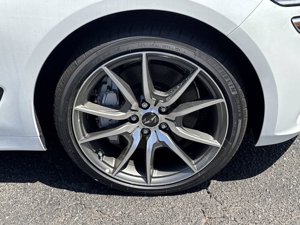 New 2025 Genesis G70 2.5T RWD image 12
