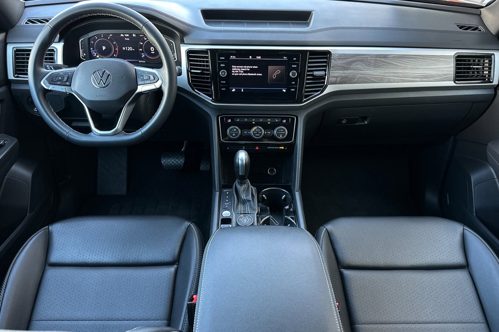 Used 2022 Volkswagen Atlas Cross Sport SE image 13