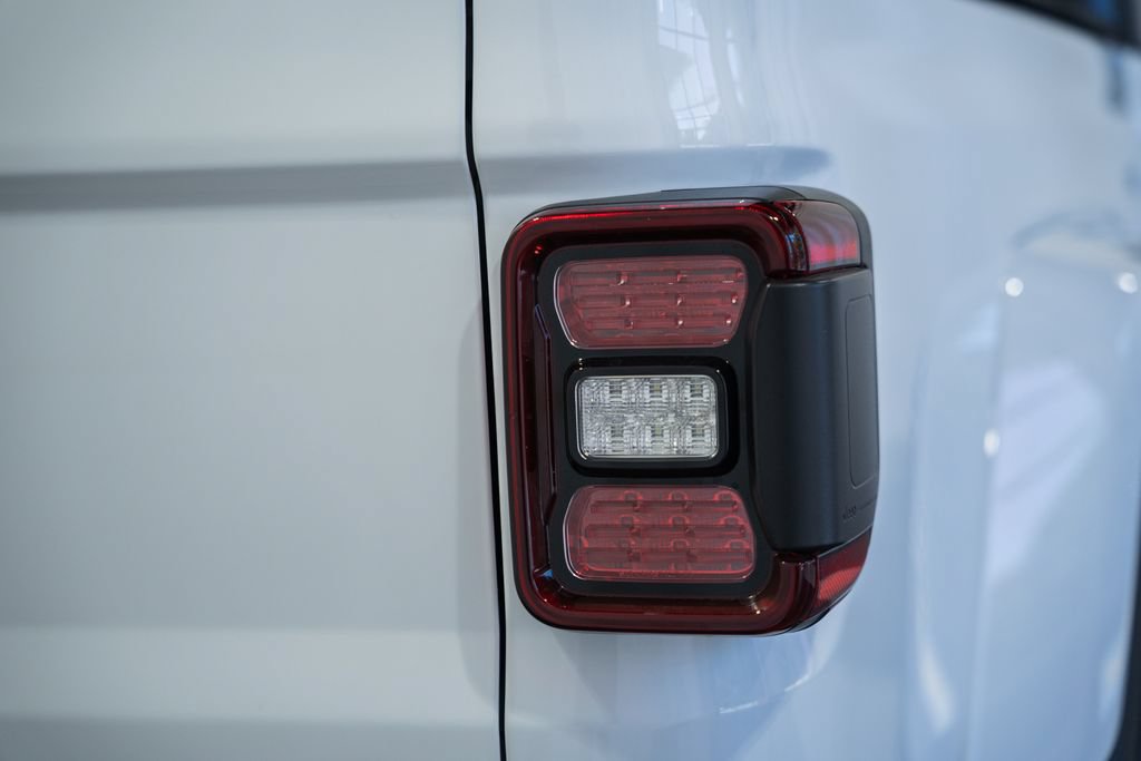 New 2026 Jeep Gladiator Sport AWD/4WD image 6