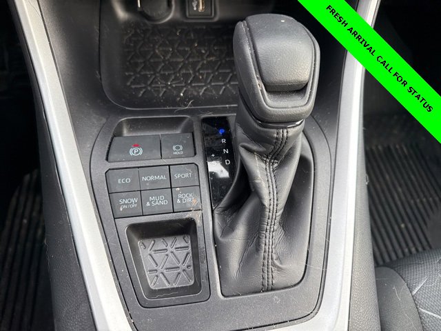 Used 2025 Toyota RAV4 XLE w/ Convenience Package image 29