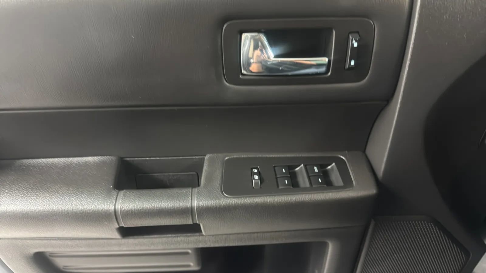 Used 2016 Ford Flex SE FWD image 16