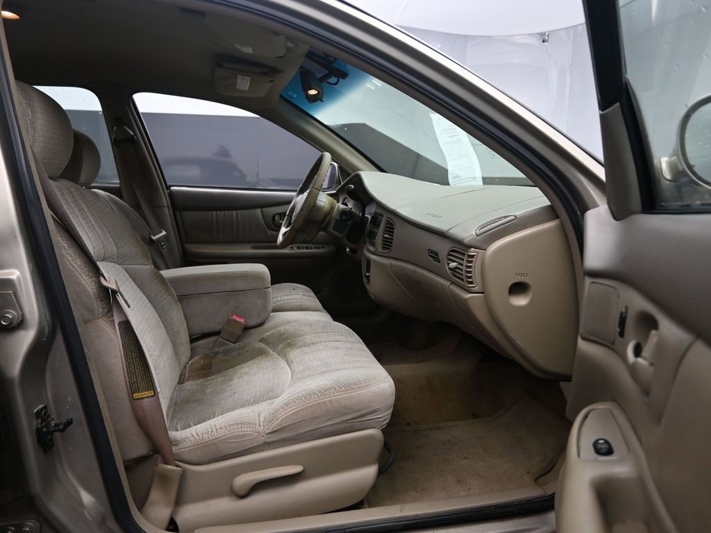 Used 2000 Buick Century Custom w/ Premium Opt Pkg image 20