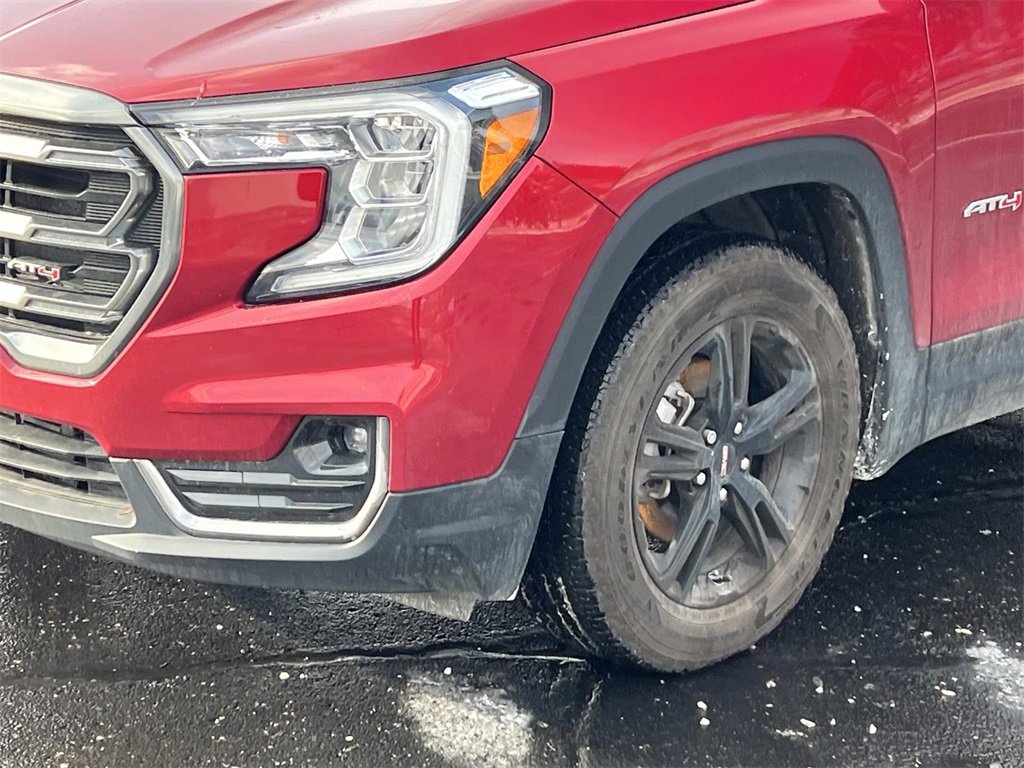 Used 2023 GMC Terrain AT4 w/ Infotainment Package II image 5