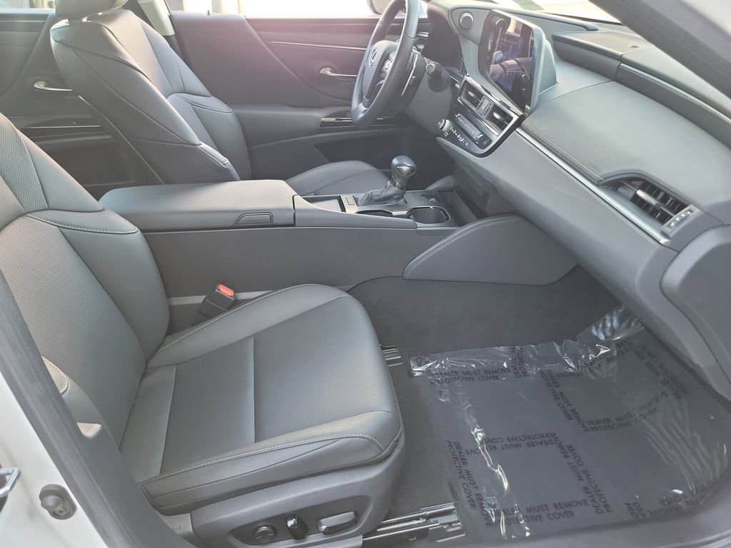 Used 2024 Lexus ES 350 w/ Accessory Package (Z1) FWD image 19