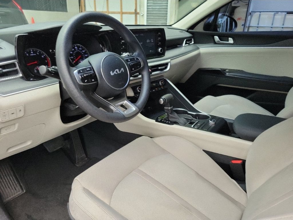 Used 2022 Kia K5 LXS FWD image 13