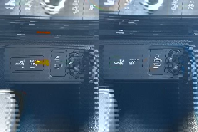 Used 2024 Honda Civic Sport image 32