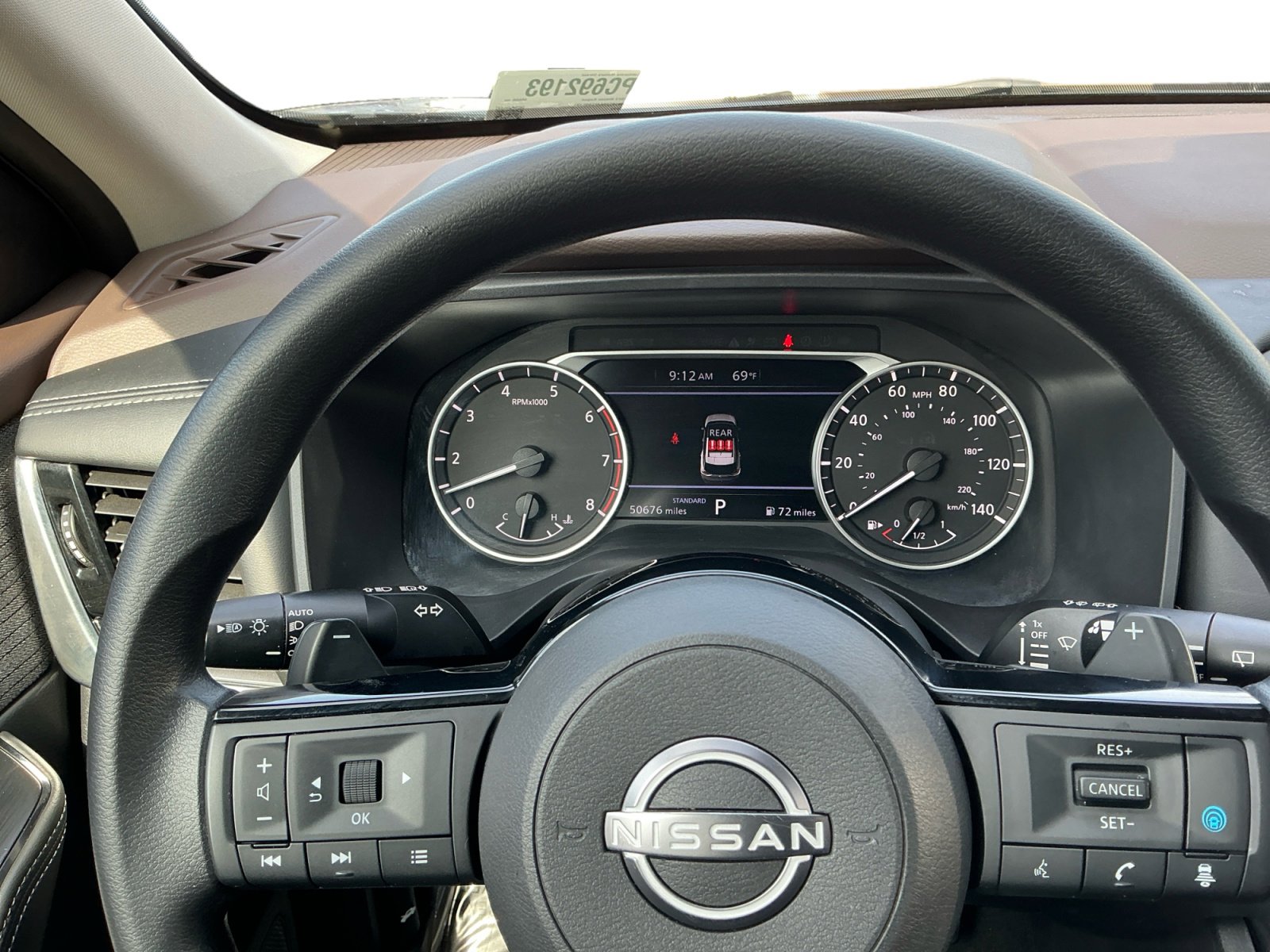 Used 2023 Nissan Rogue SV image 12