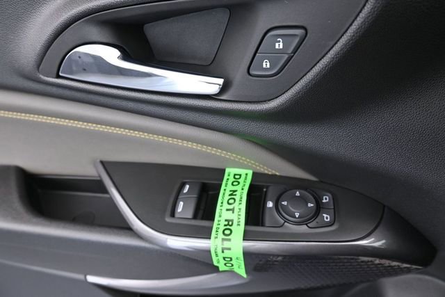 New 2026 Chevrolet Trax ACTIV w/ Sunroof Package FWD image 39