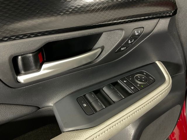 Used 2025 Toyota Grand Highlander AWD Hybrid image 26