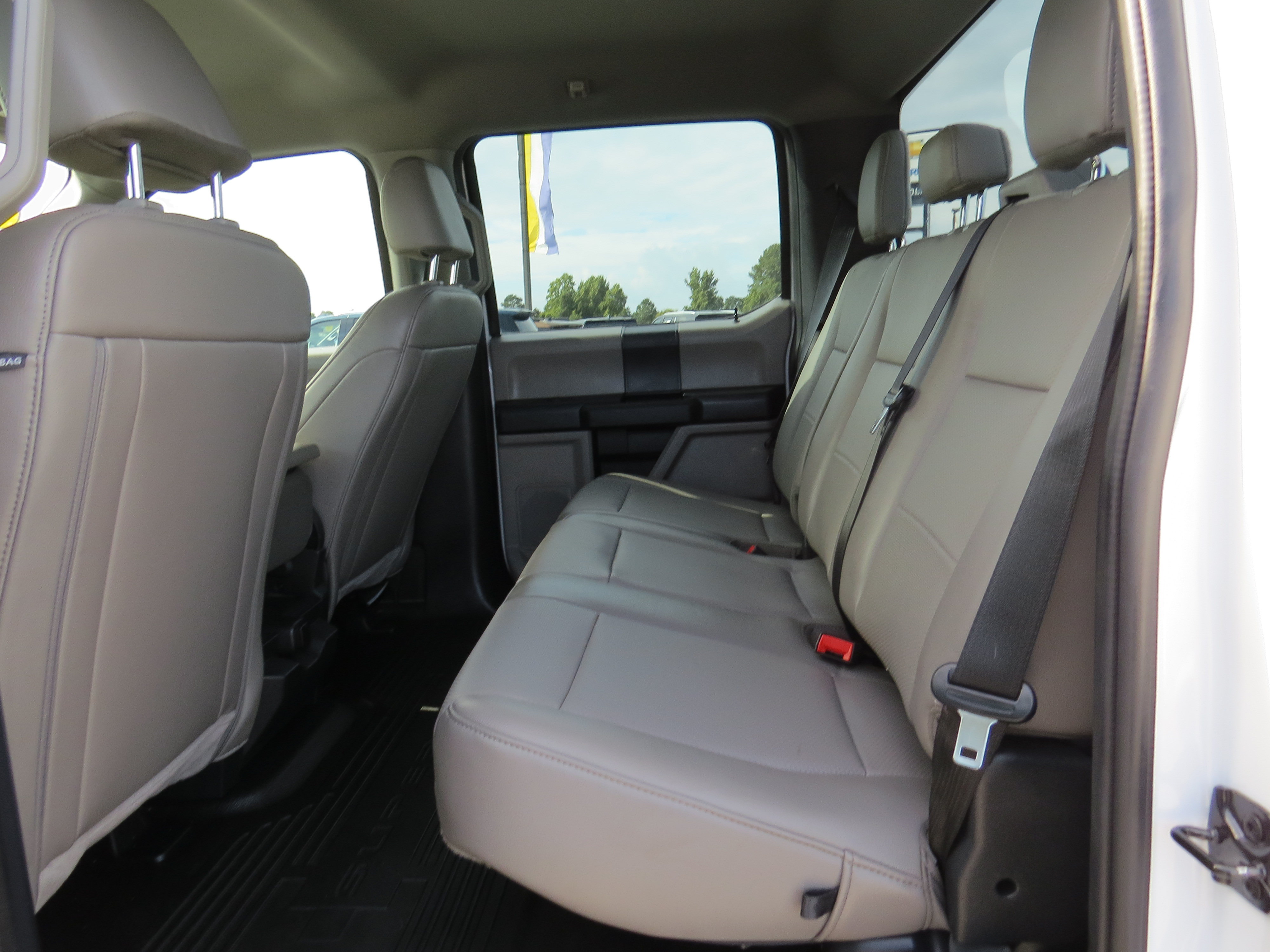 Used 2022 Ford F350 XL w/ STX Appearance Package AWD/4WD image 17