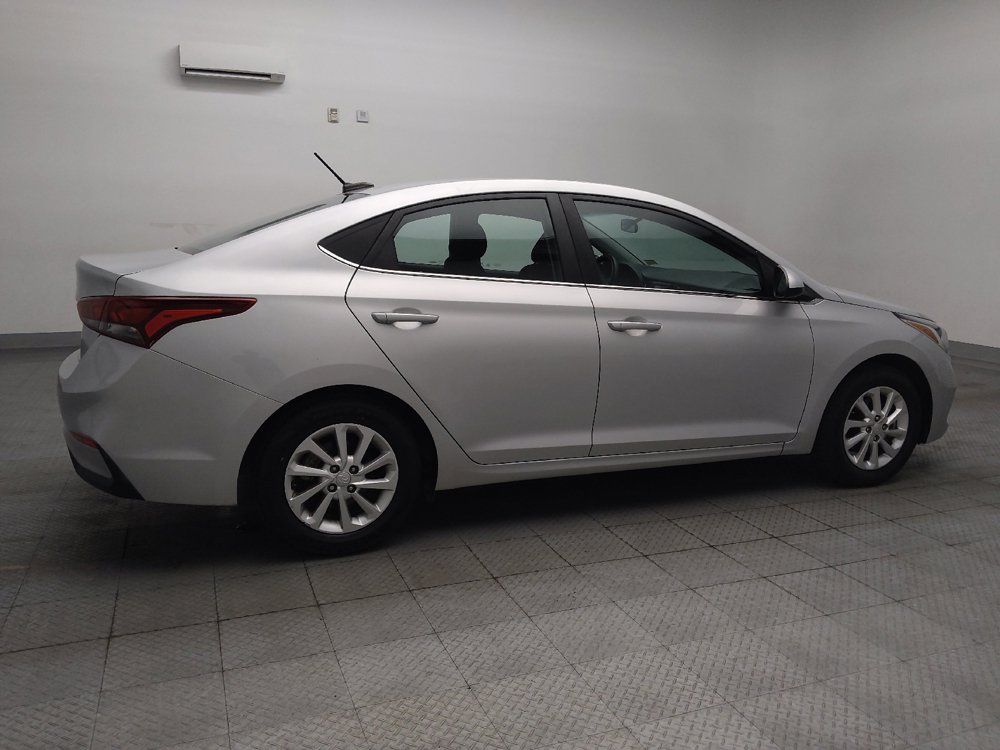 Used 2022 Hyundai Accent SEL FWD image 10