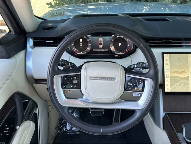 Used 2024 Land Rover Range Rover SE image 11