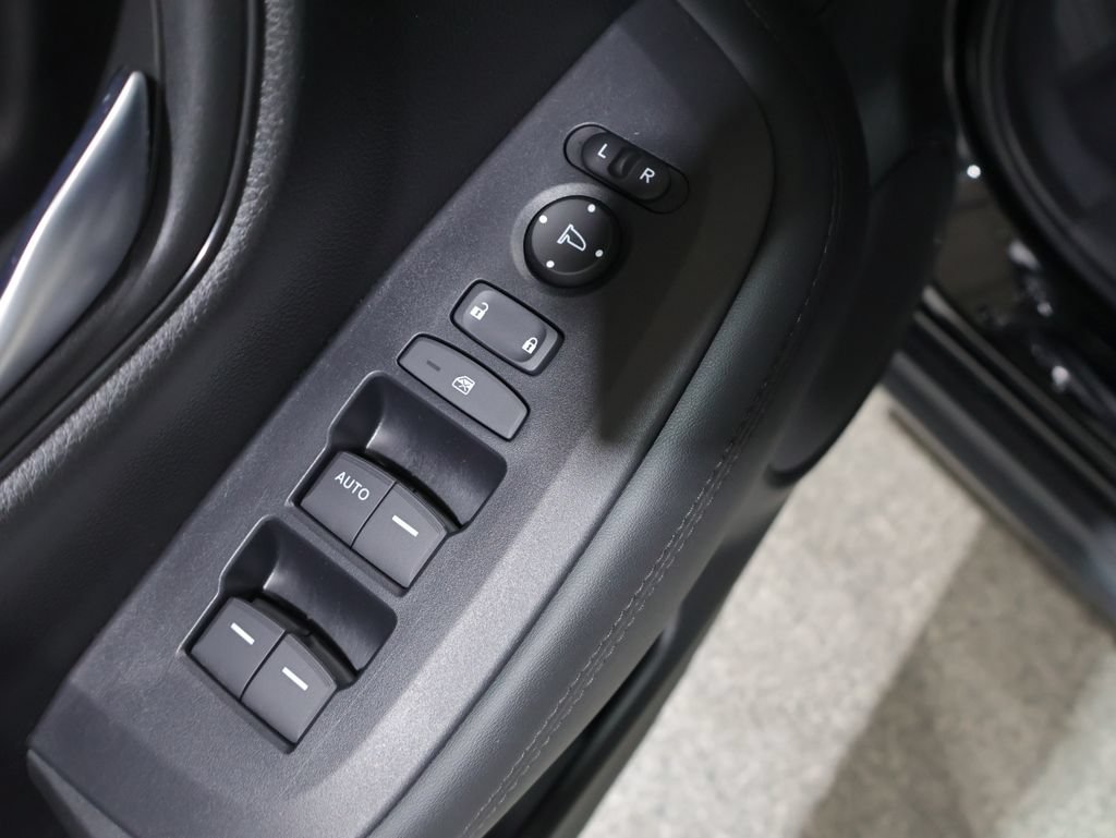 Used 2024 Honda HR-V LX image 12