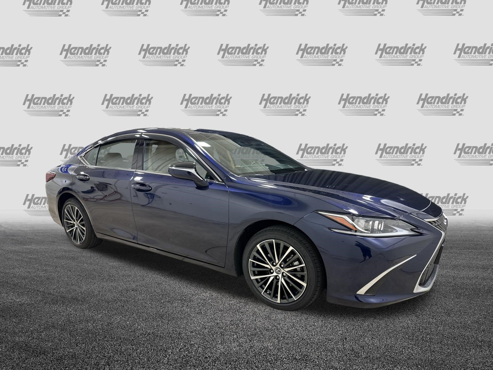 Certified 2025 Lexus ES 350 w/ Premium Package FWD image 2