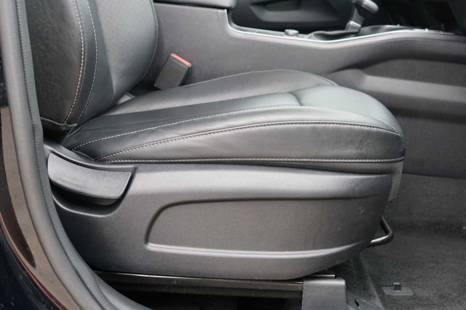 Used 2024 Kia Sorento S FWD image 24