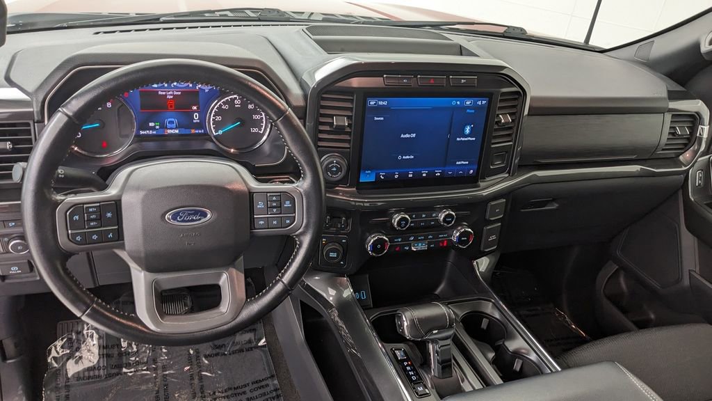 Certified 2022 Ford F150 XLT w/ Equipment Group 302A High image 3