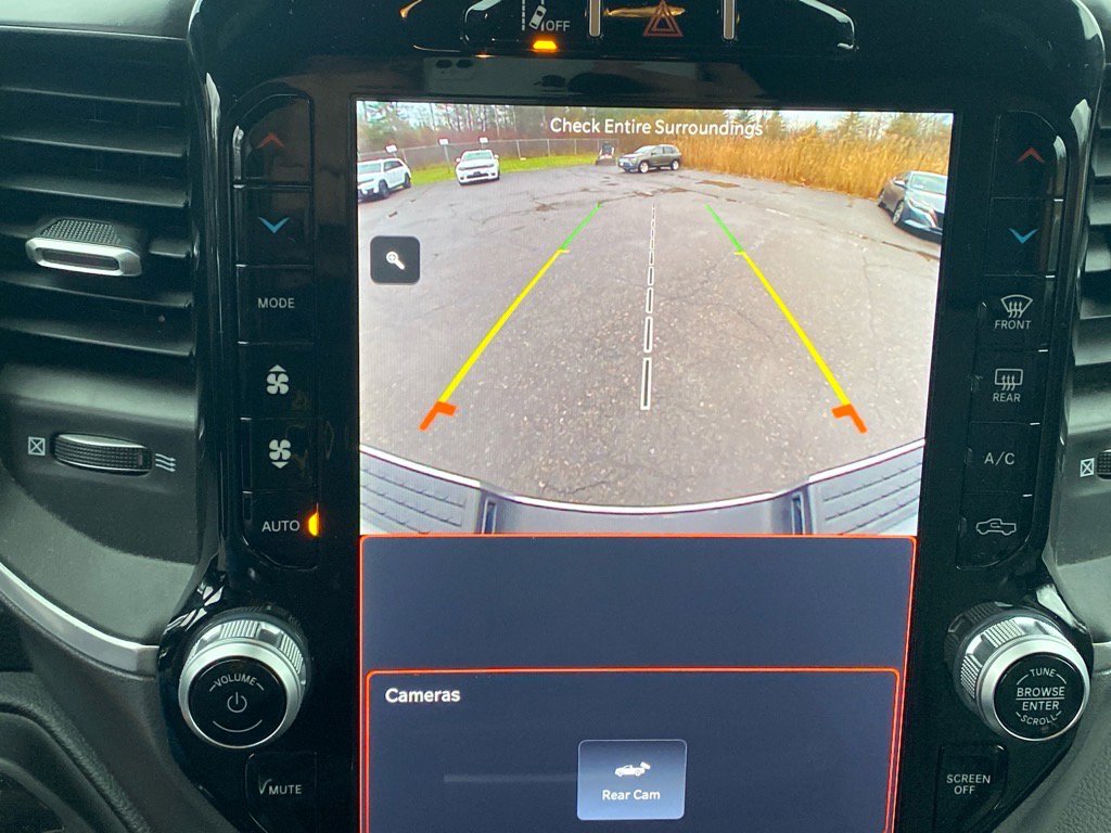 Used 2024 RAM 2500 Big Horn w/ Safety Group image 17