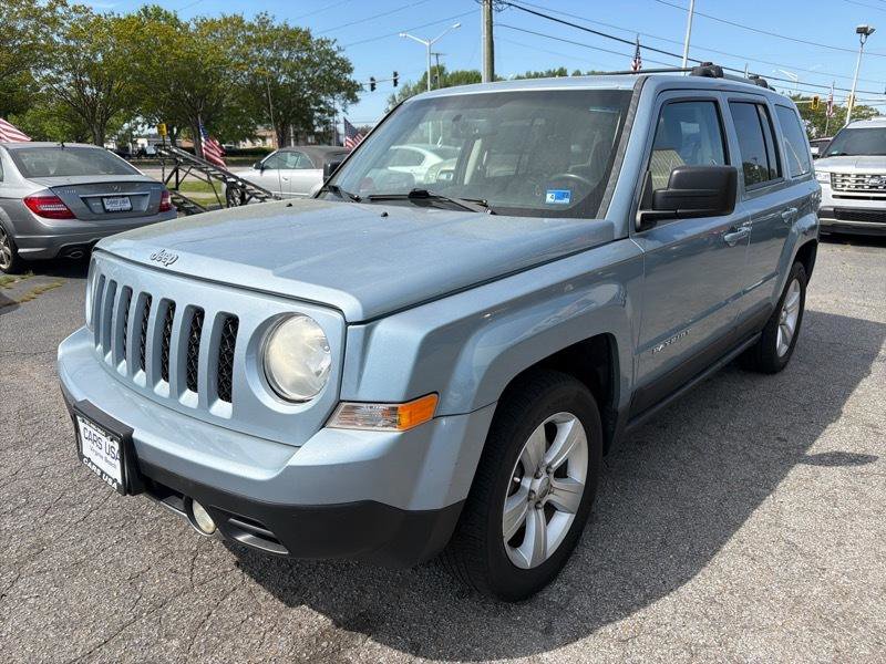 Used 2013 Jeep Patriot Limited w/ Sun/Sound Group FWD image 6