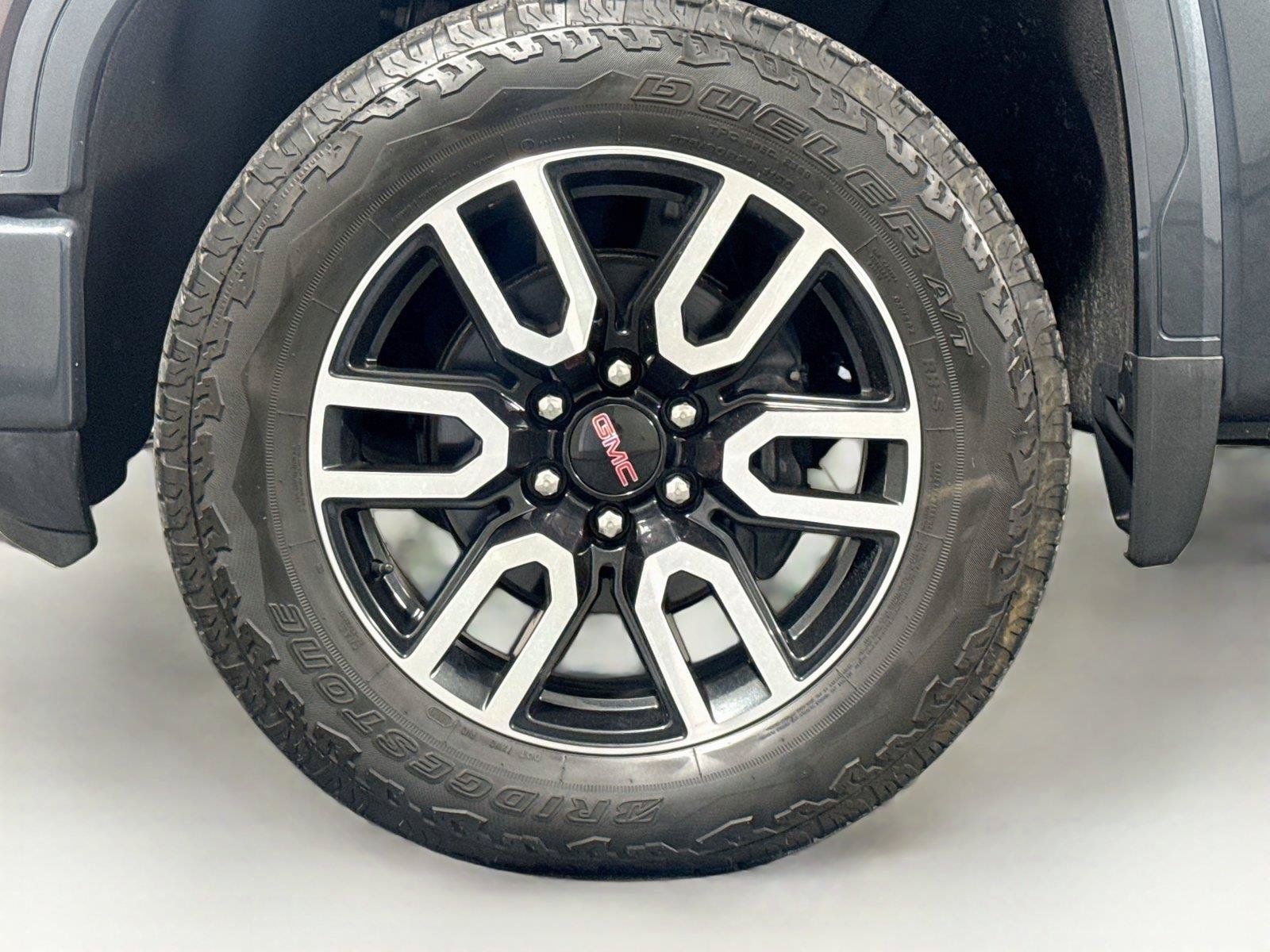 Used 2019 GMC Sierra 1500 AT4 w/ AT4 Premium Package AWD/4WD image 32
