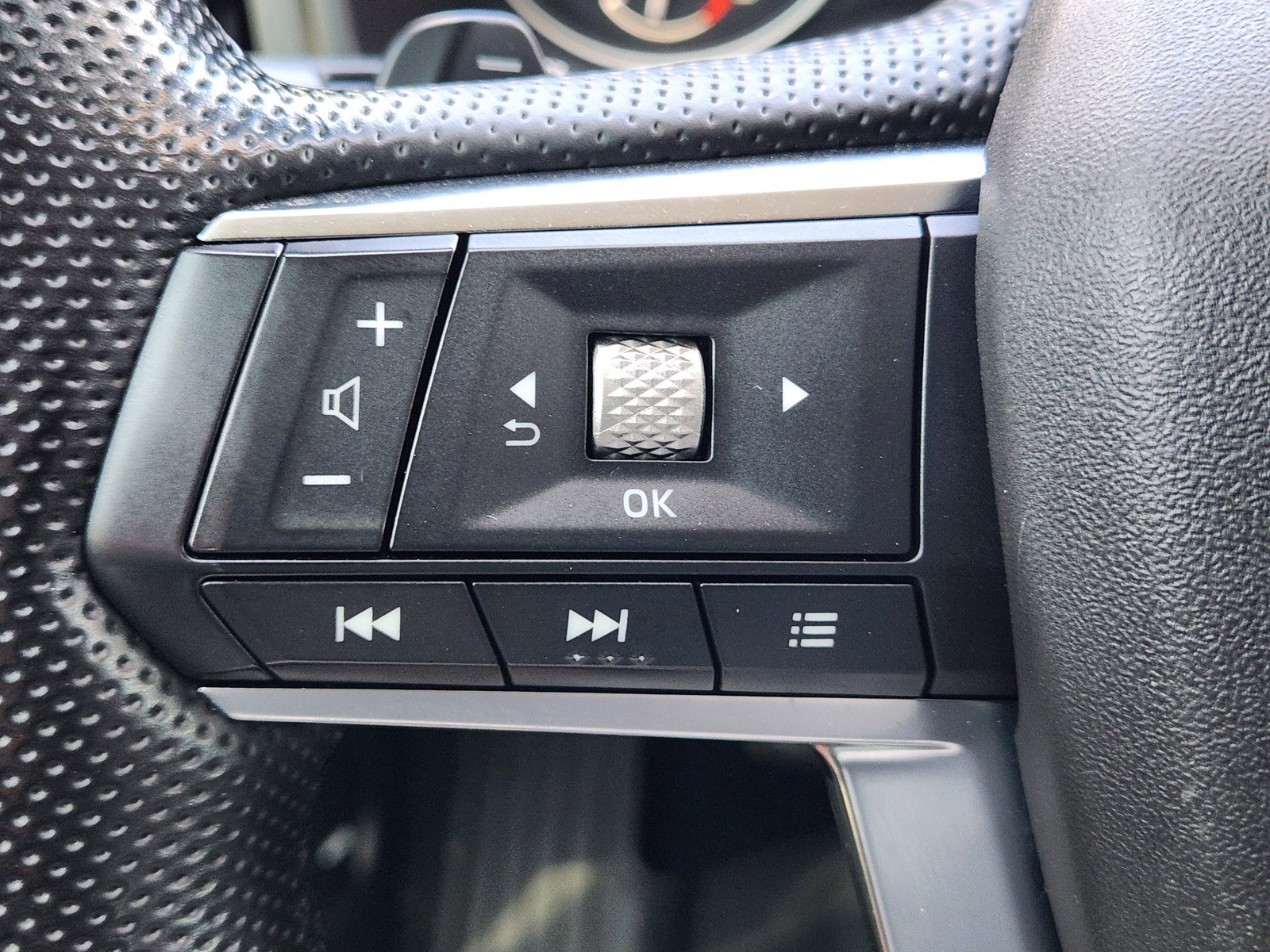 Used 2022 Mitsubishi Outlander SE AWD/4WD image 22