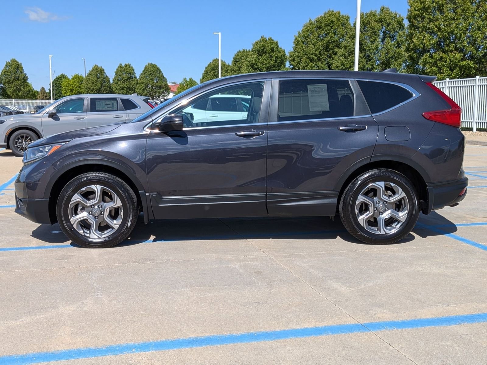 Used 2019 Honda CR-V EX image 9